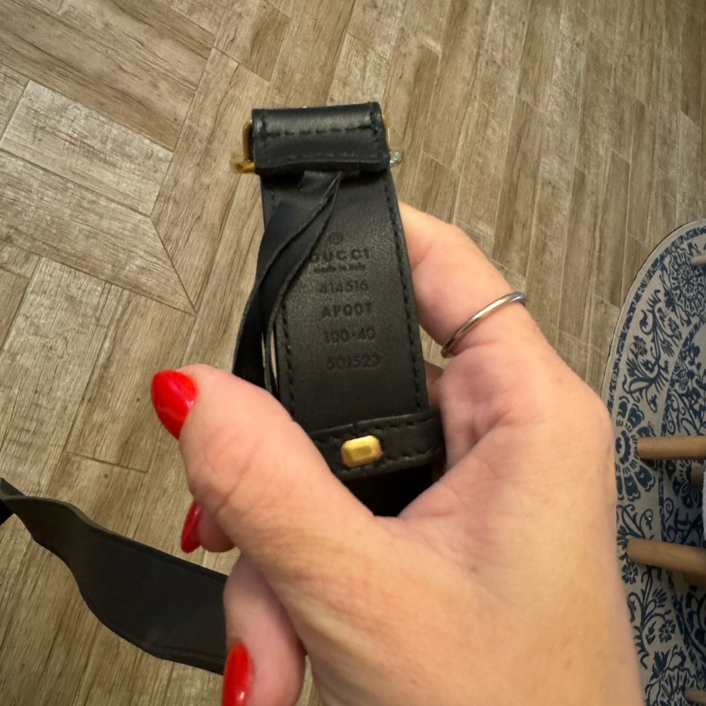 Gucci Black Belt with Gold Buckle sz 100 - Picture 5 of 12
